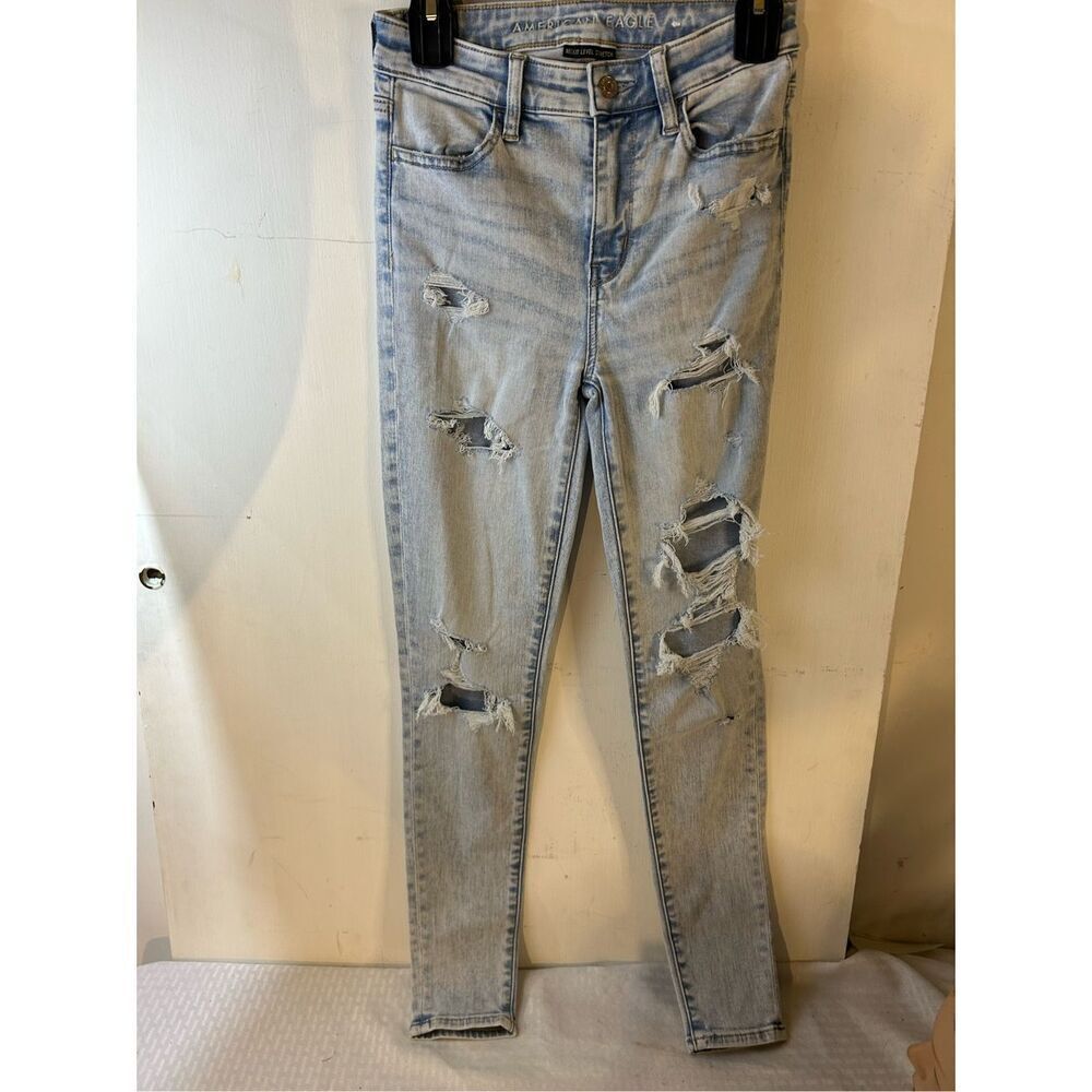 American Eagle size 2 next level stretch jeans light‎ denim distressed